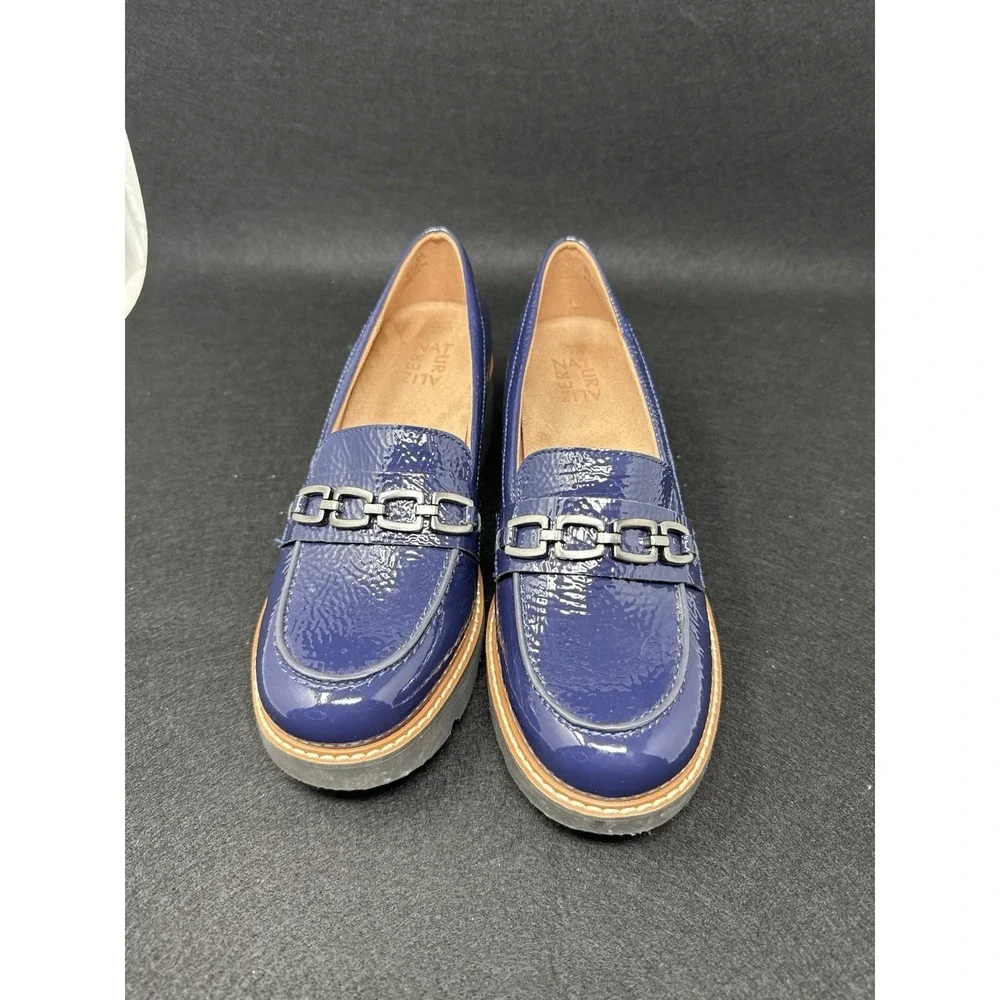 Naturalizer Womens Loafers Navy Blue Patent Chain Accent Comfort Shoes Size 8M